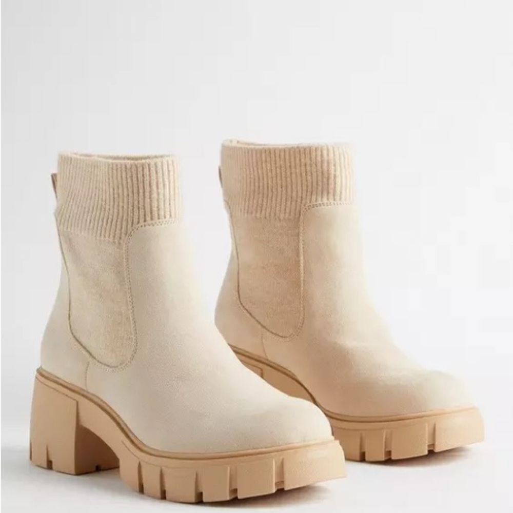 Torrid Sweater Gore Chelsea Boot (WW)